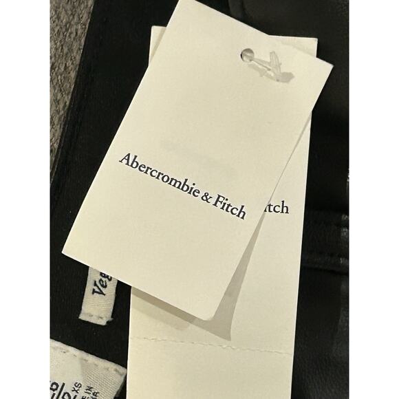 NWT Abercrombie & Fitch The Skinny High Rise Vegan Leather Pants size 26 - Picture 6 of 6